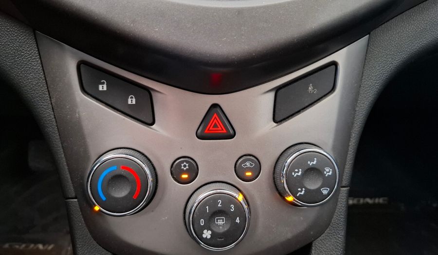 Chevrolet Sonic 1.6 LT Hatchback 2016