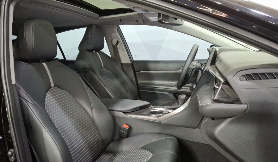 Toyota Camry 2.5 HEV SE AUTO Sedan 2023