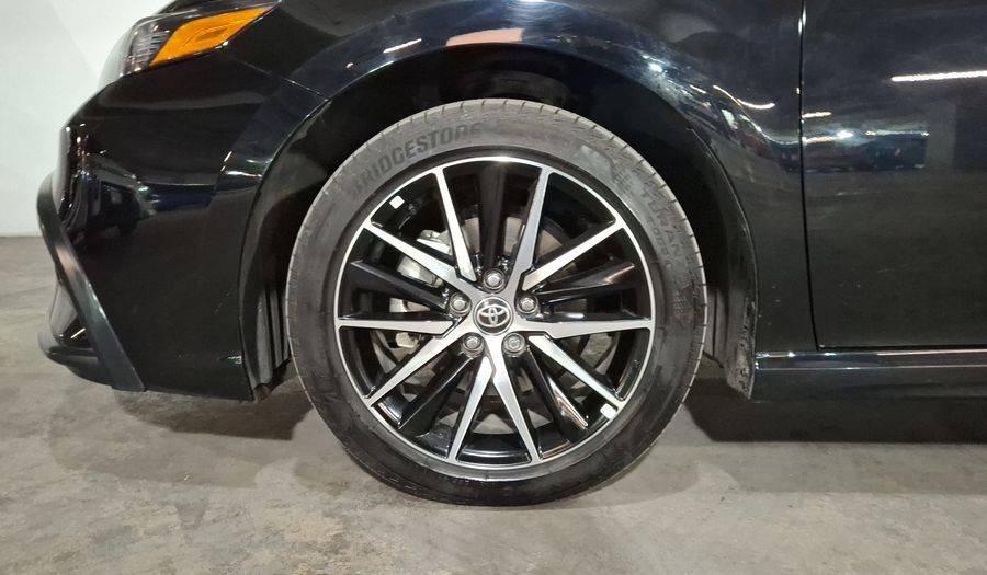 Toyota Camry 2.5 HEV SE AUTO Sedan 2023