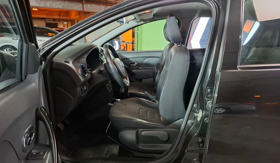 Renault Sandero 1.6 GT LINE Hatchback 2016