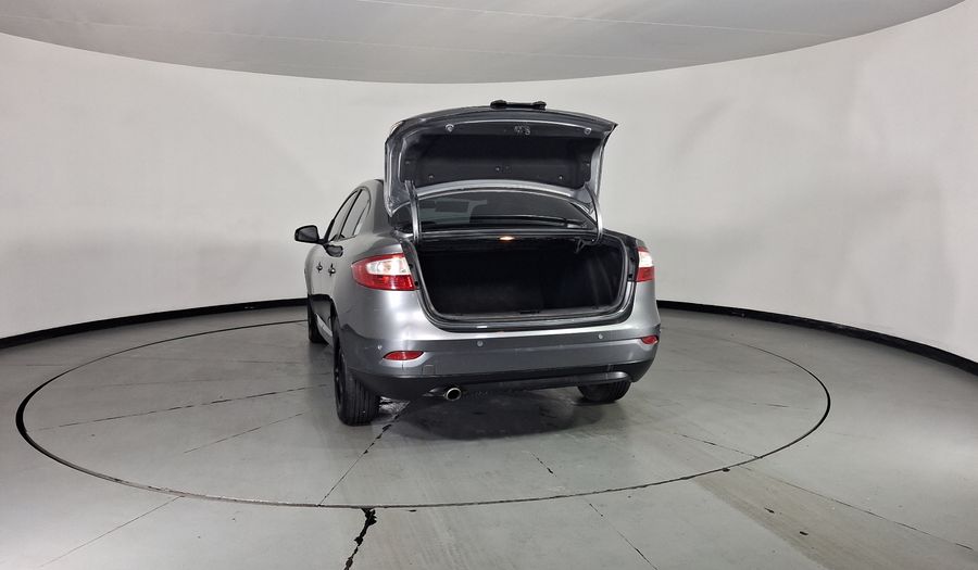 Renault Fluence 2.0 AUTHENTIQUE AT Sedan 2015