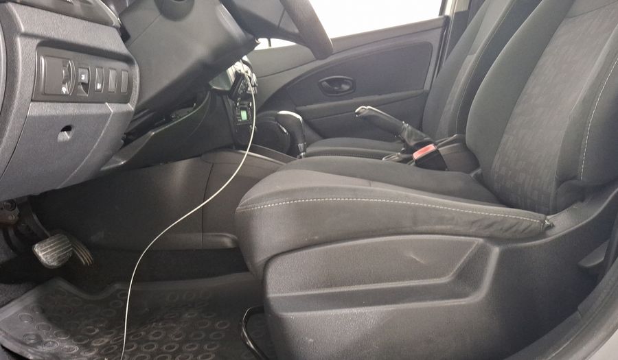 Renault Fluence 2.0 AUTHENTIQUE AT Sedan 2015