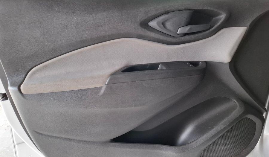 Chevrolet Onix 1.4 LT Hatchback 2016