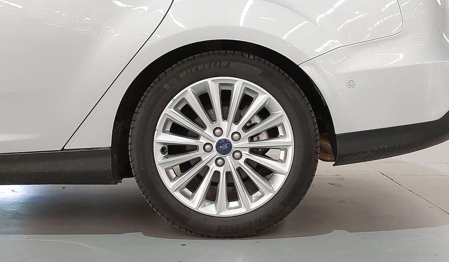 Ford Focus TITANIUM PLUS FASTBACK Sedan 2018