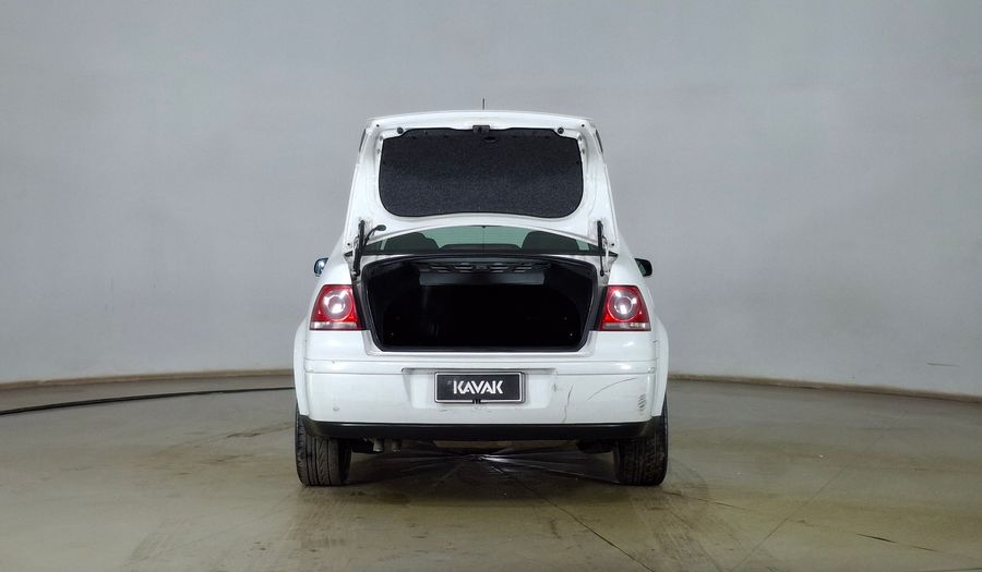 Volkswagen Bora 2.0 TRENDLINE SKY Sedan 2012