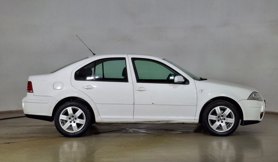 Volkswagen Bora 2.0 TRENDLINE SKY Sedan 2012