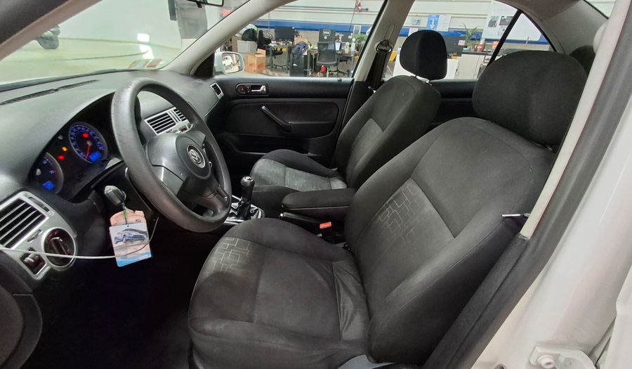 Volkswagen Bora 2.0 TRENDLINE SKY Sedan 2012