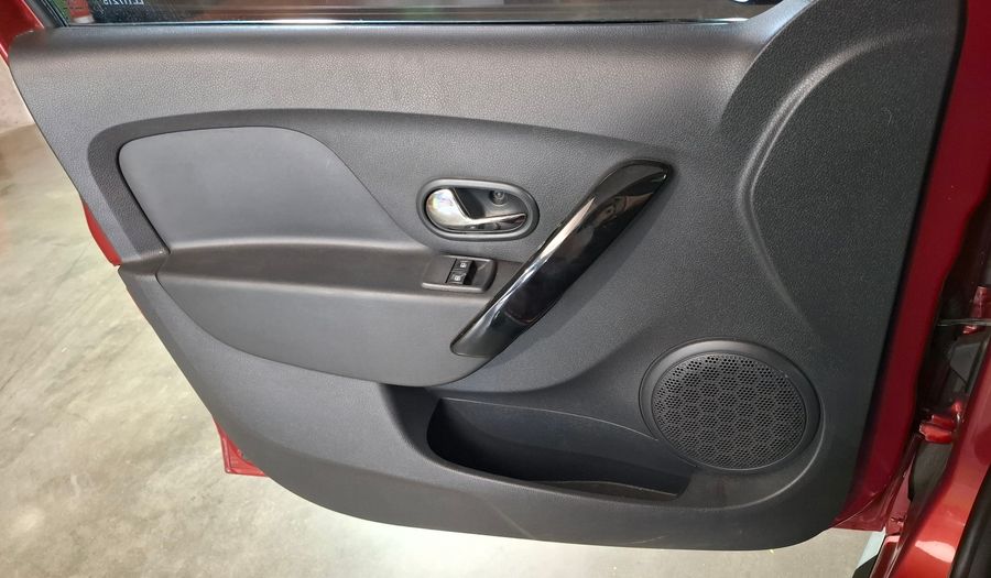 Renault Sandero Stepway 1.6 STEPWAY PRIVILEGE Hatchback 2019