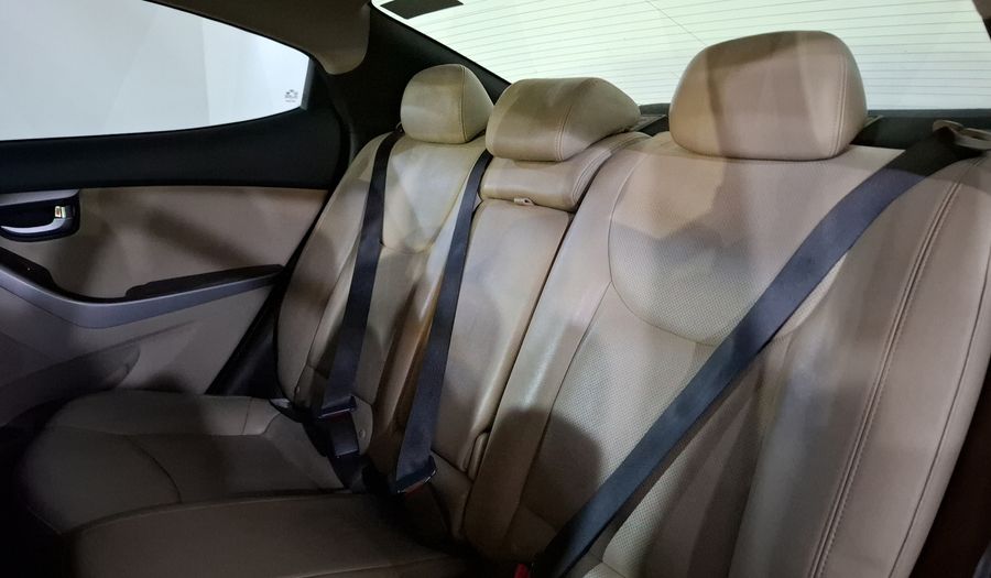 Hyundai Elantra 1.8 LIMITED TECH AT Sedan 2015