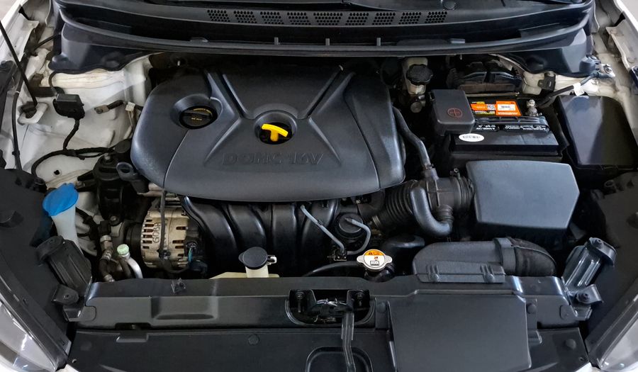 Hyundai Elantra 1.8 LIMITED TECH AT Sedan 2015