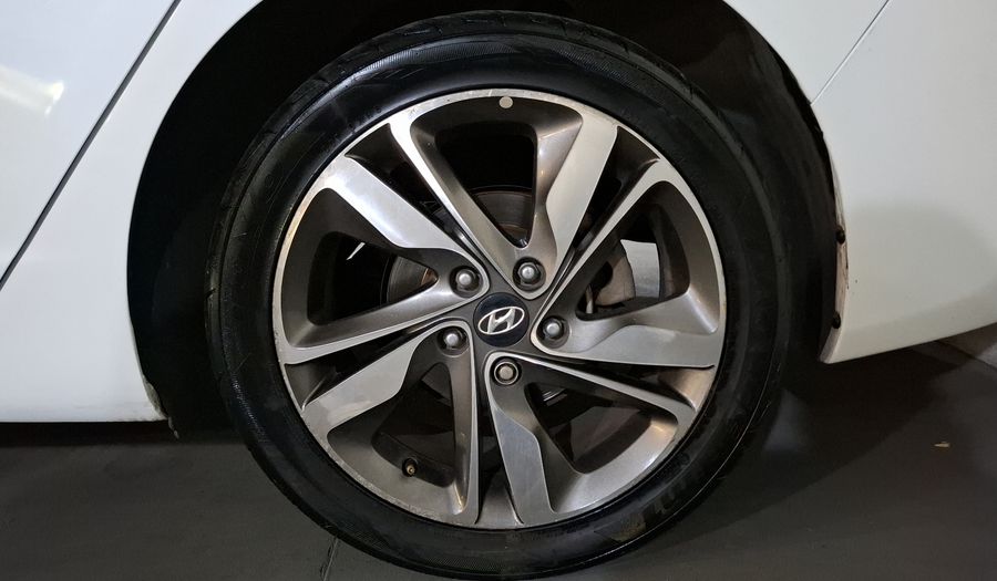 Hyundai Elantra 1.8 LIMITED TECH AT Sedan 2015
