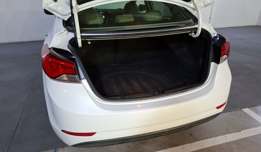 Hyundai Elantra 1.8 LIMITED TECH AT Sedan 2015