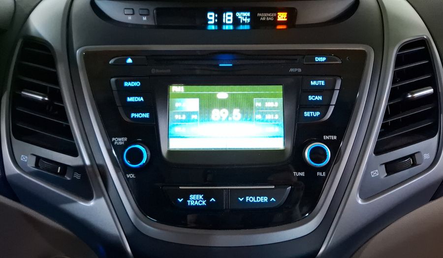 Hyundai Elantra 1.8 LIMITED TECH AT Sedan 2015