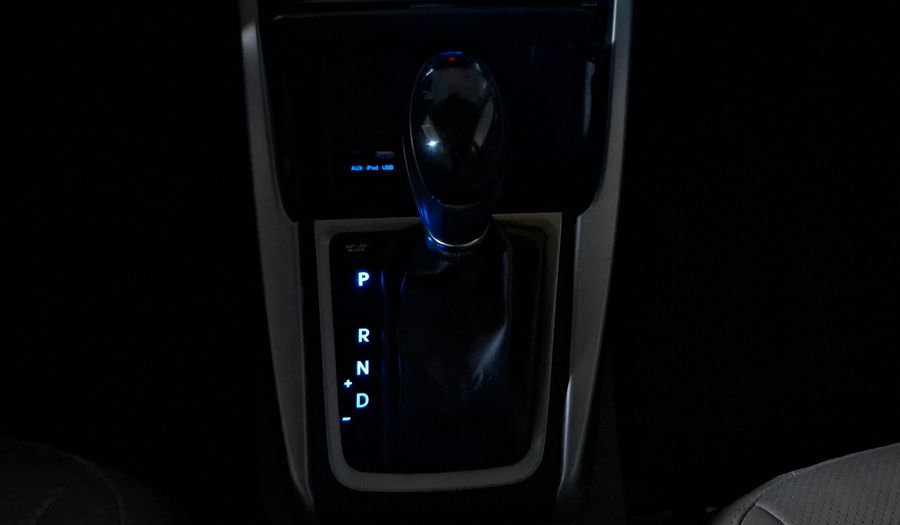 Hyundai Elantra 1.8 LIMITED TECH AT Sedan 2015