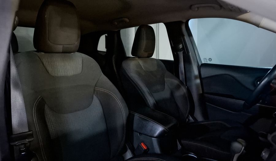 Jeep Cherokee 2.4 LATITUDE Suv 2015