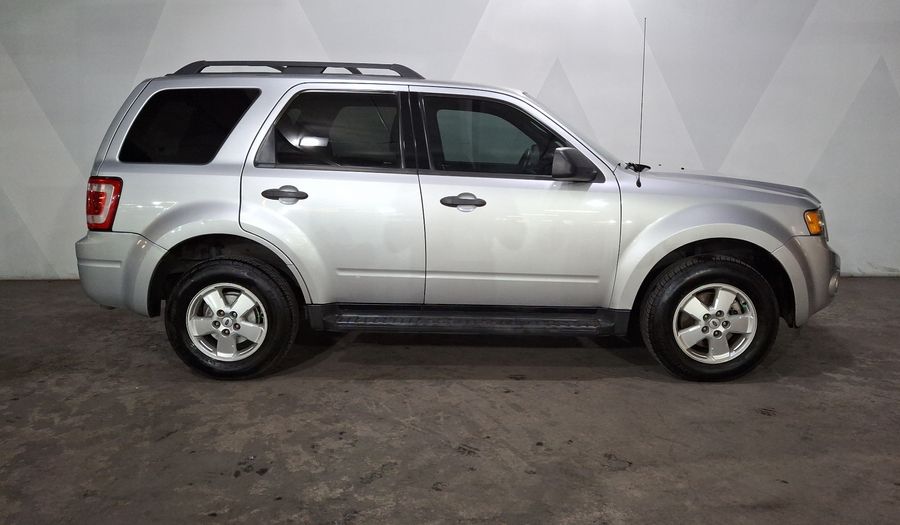 Ford Escape 2.5 XLT PIEL I4 AT Suv 2011