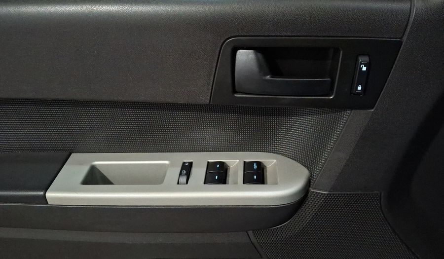 Ford Escape 2.5 XLT PIEL I4 AT Suv 2011