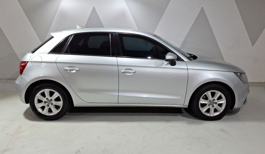 Audi A1 1.4 TFSI COOL S TRONIC Hatchback 2013