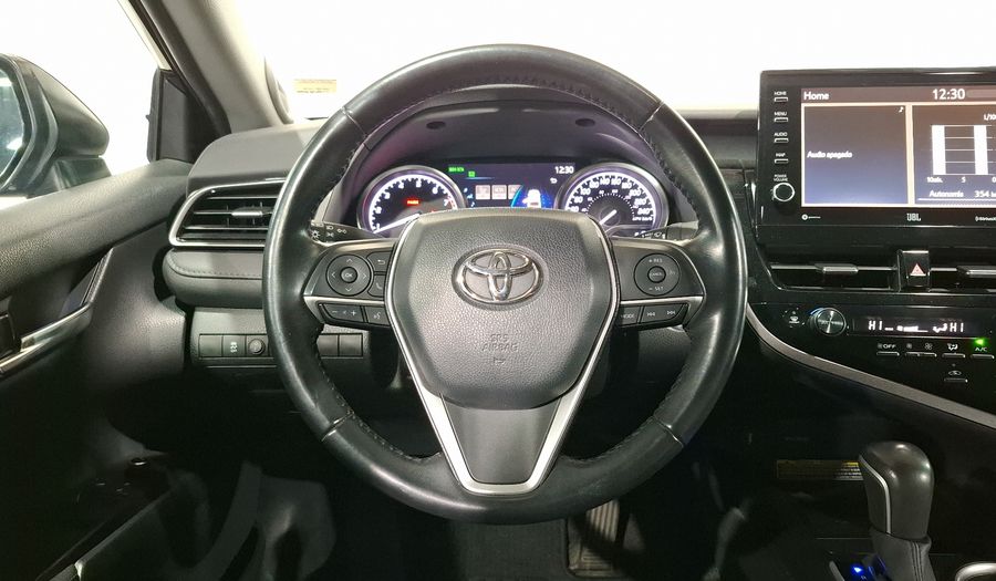 Toyota Camry 2.5 XLE AUTO Sedan 2021