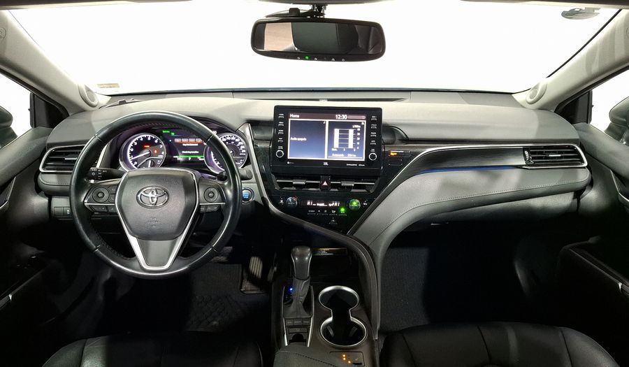 Toyota Camry 2.5 XLE AUTO Sedan 2021