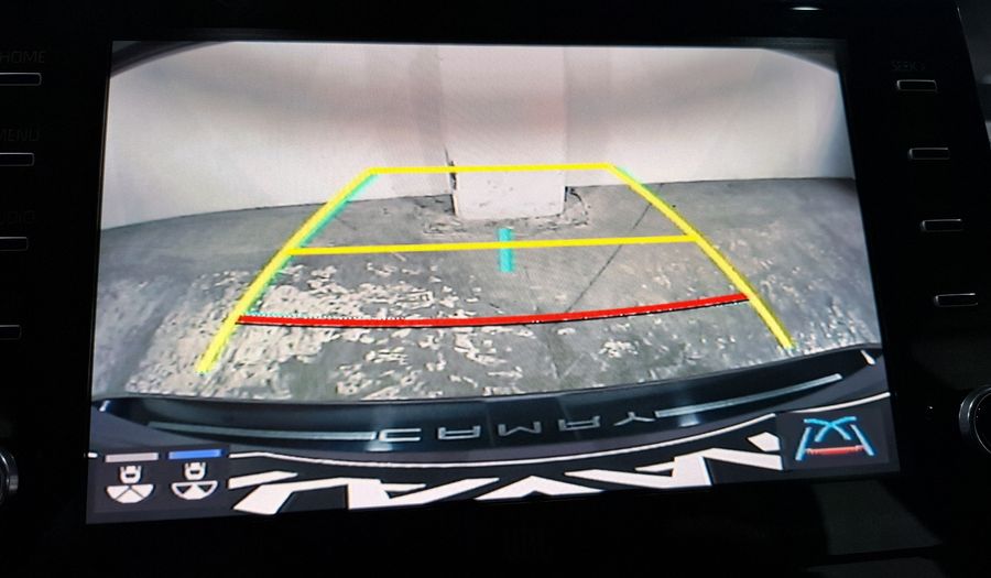 Toyota Camry 2.5 XLE AUTO Sedan 2021