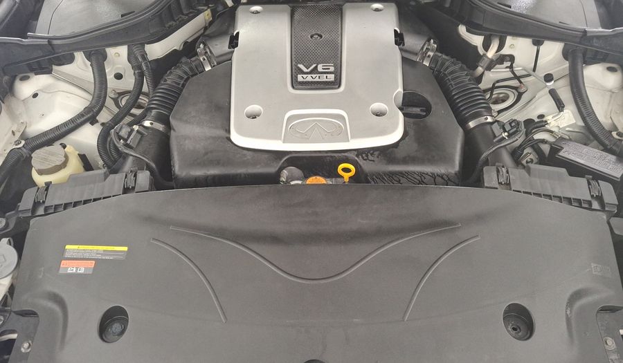 Infiniti M 3.7 PREMIUM AT Sedan 2012