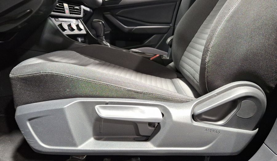 Volkswagen Jetta 1.4 COMFORTLINE AUTO Sedan 2024