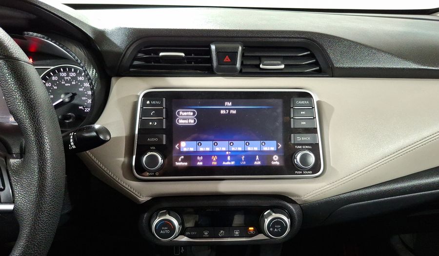 Nissan Versa 1.6 PLATINUM CVT Sedan 2022