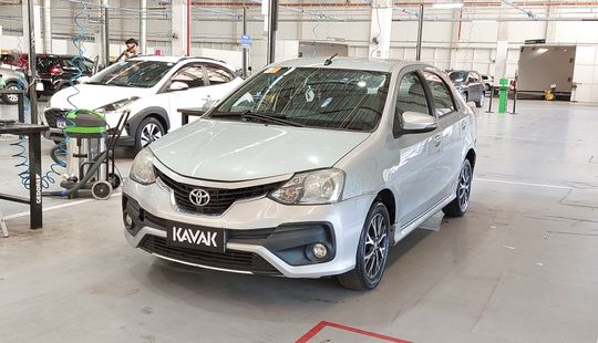 Toyota • Etios