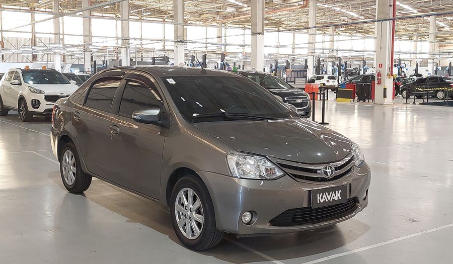Toyota Etios XLS SEDAN Sedan 2017