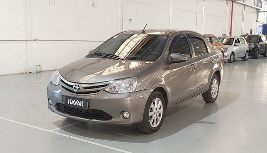Toyota • Etios