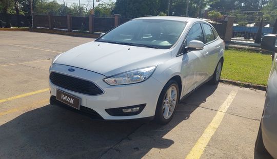 2015 • 82.100 km • Manual