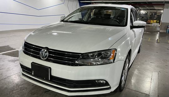 Volkswagen • Jetta