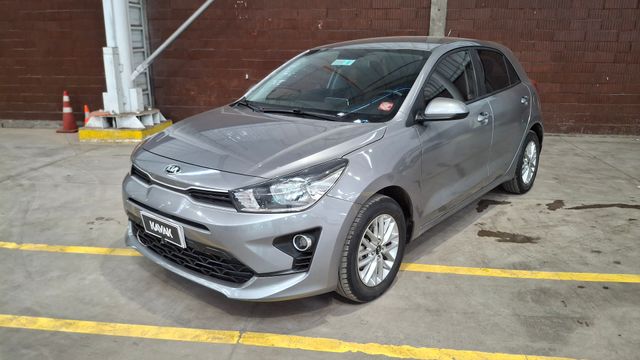 Kia • RIO 5