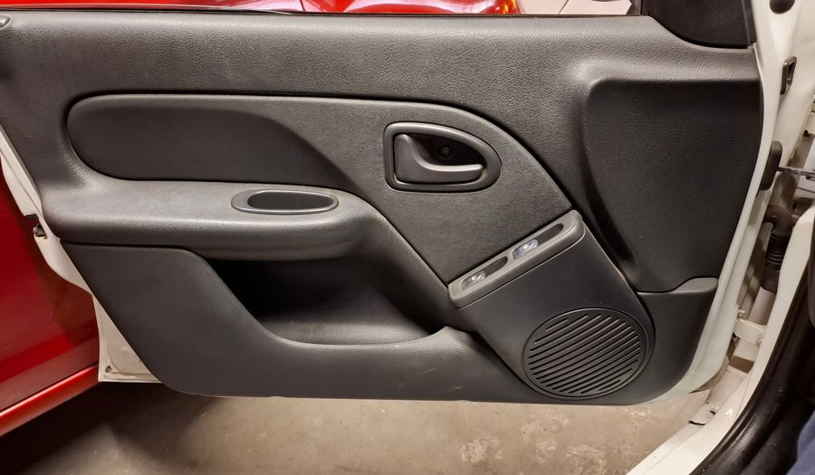 Renault Clio 1.1 CONFORT PACK Hatchback 2016