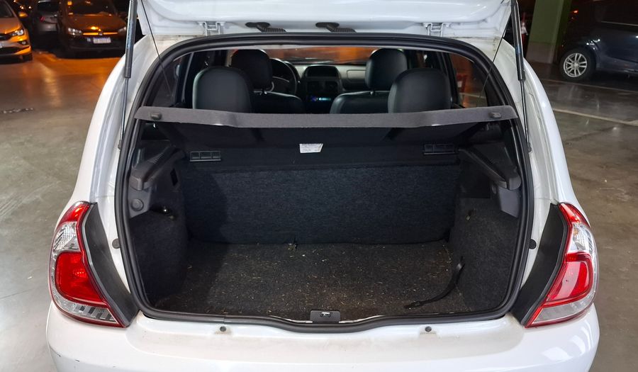 Renault Clio 1.1 CONFORT PACK Hatchback 2016