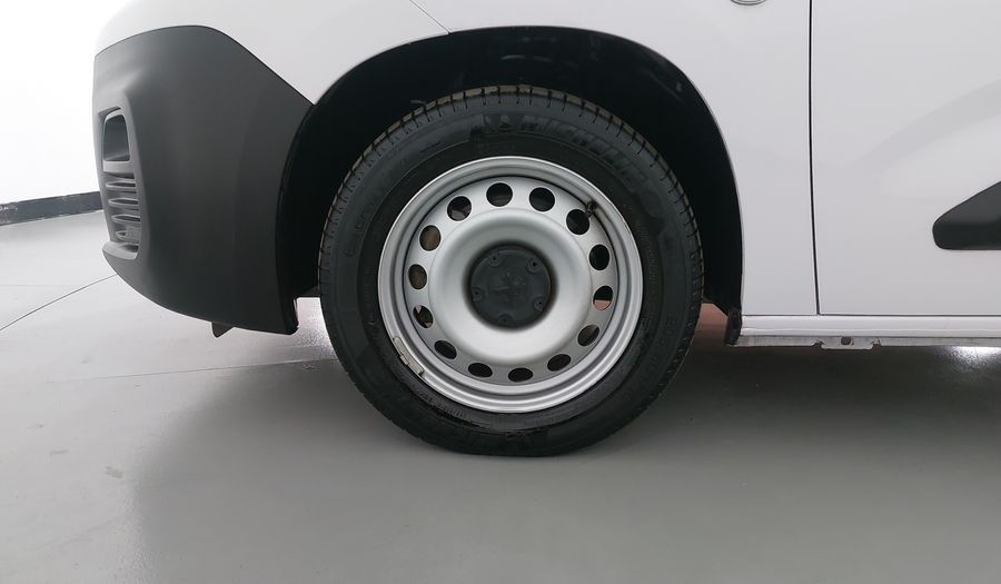 Peugeot Partner 1.2 PURETECH MAXI Van 2023