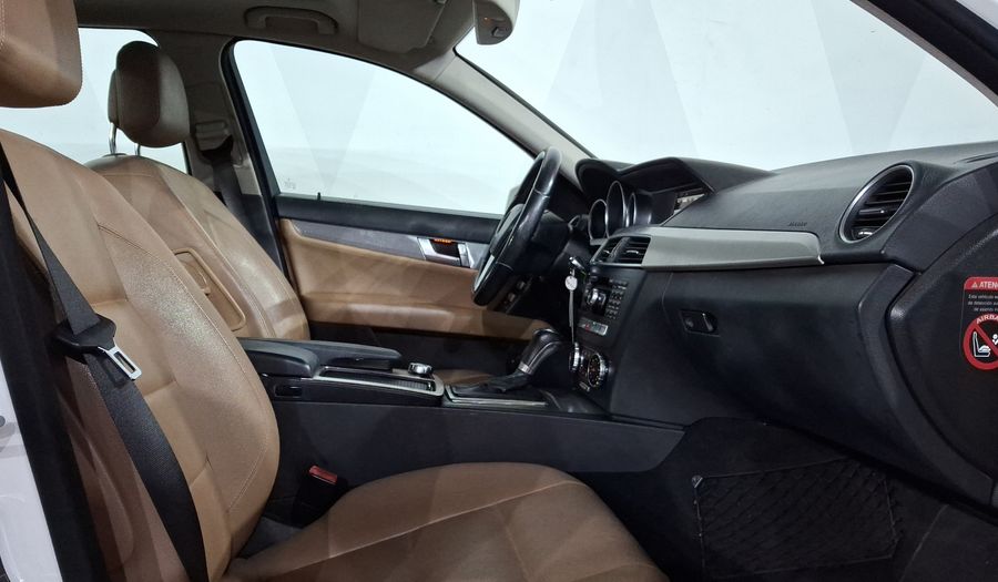 Mercedes Benz Clase C 1.8 200 CGI SPORT AT Sedan 2013