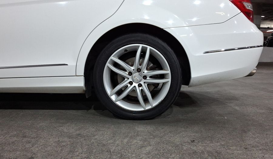 Mercedes Benz Clase C 1.8 200 CGI SPORT AT Sedan 2013