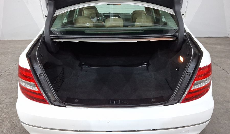 Mercedes Benz Clase C 1.8 200 CGI SPORT AT Sedan 2013