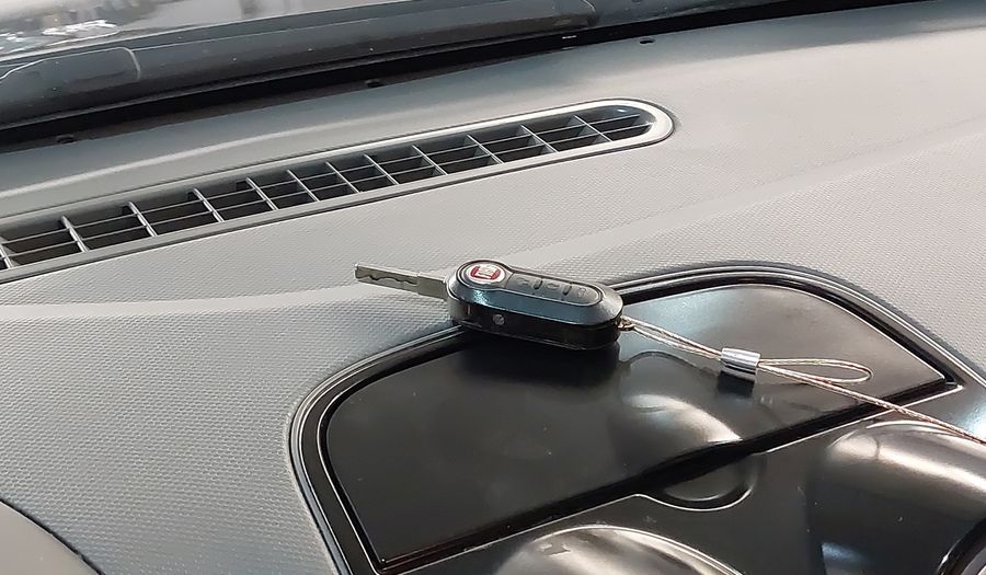 Fiat Palio 1.0 8V FLEX ATTRACTIVE Hatchback 2013