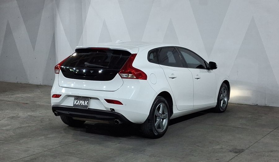 Volvo V40 1.5 ADDITION T3 Hatchback 2016