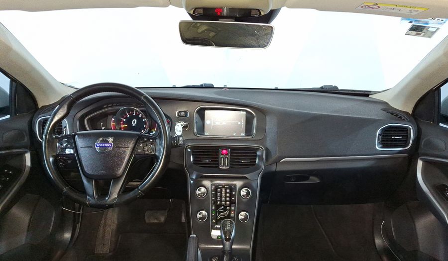 Volvo V40 1.5 ADDITION T3 Hatchback 2016