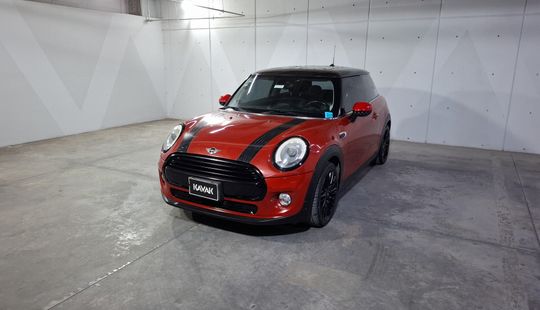 Mini • Cooper