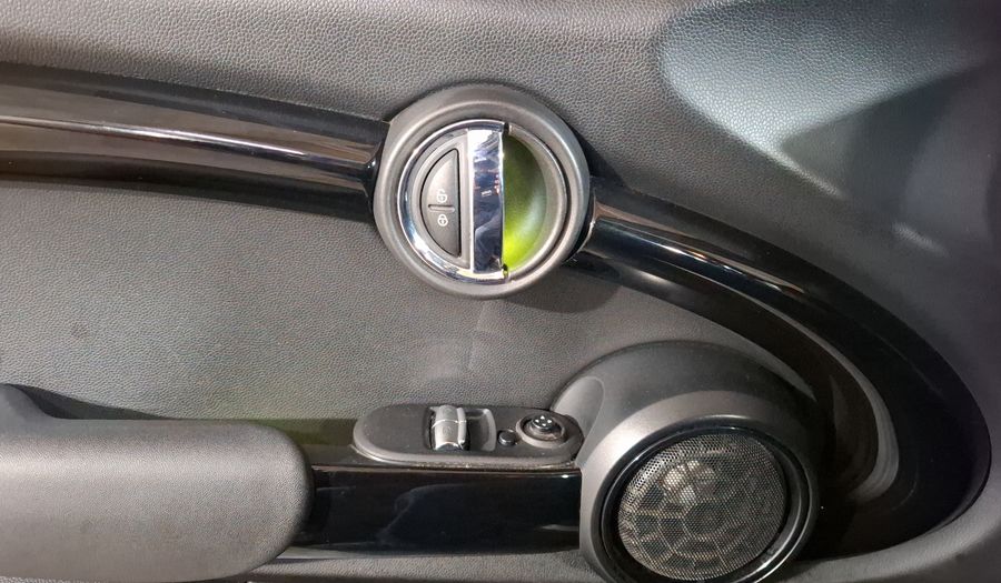 Mini Cooper 1.5 COOPER PEPPER AUTO Hatchback 2018