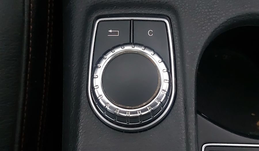 Mercedes Benz Clase A 2.0 250 CGI SPORT 7G-DCT Hatchback 2013