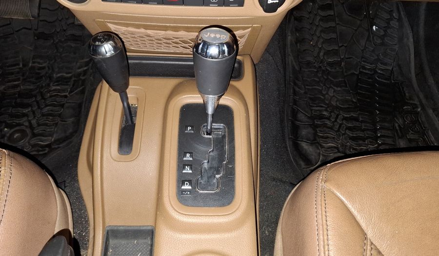 Jeep Wrangler 3.6 JK UNLIMITED SAHARA 4X4 ATX Suv 2018