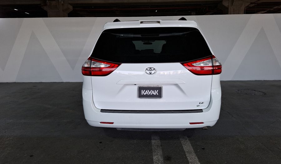 Toyota Sienna 3.5 LE AUTO Minivan 2019
