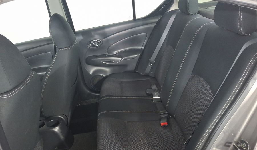 Nissan Versa 1.6 SENSE TA AC Sedan 2015