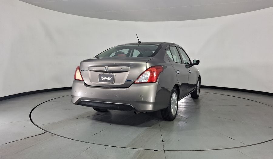 Nissan Versa 1.6 SENSE TA AC Sedan 2015